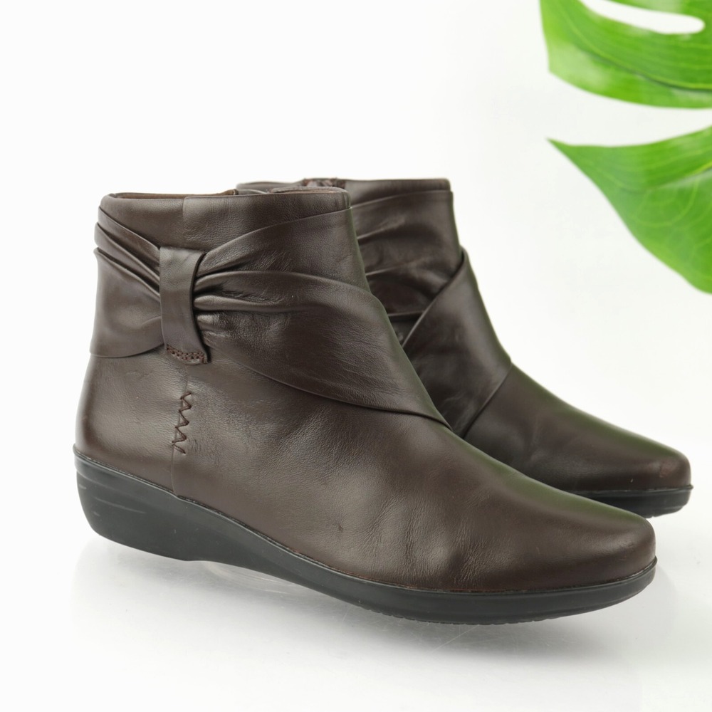 Clarks Womens Everlay Mandy Boots Size 6 M Brown Leather Ankle Booties Comfort